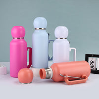 Garrafa Térmica Premium 1.3L Inox – Estilo, Capacidade e Isolamento de Alta Performance!